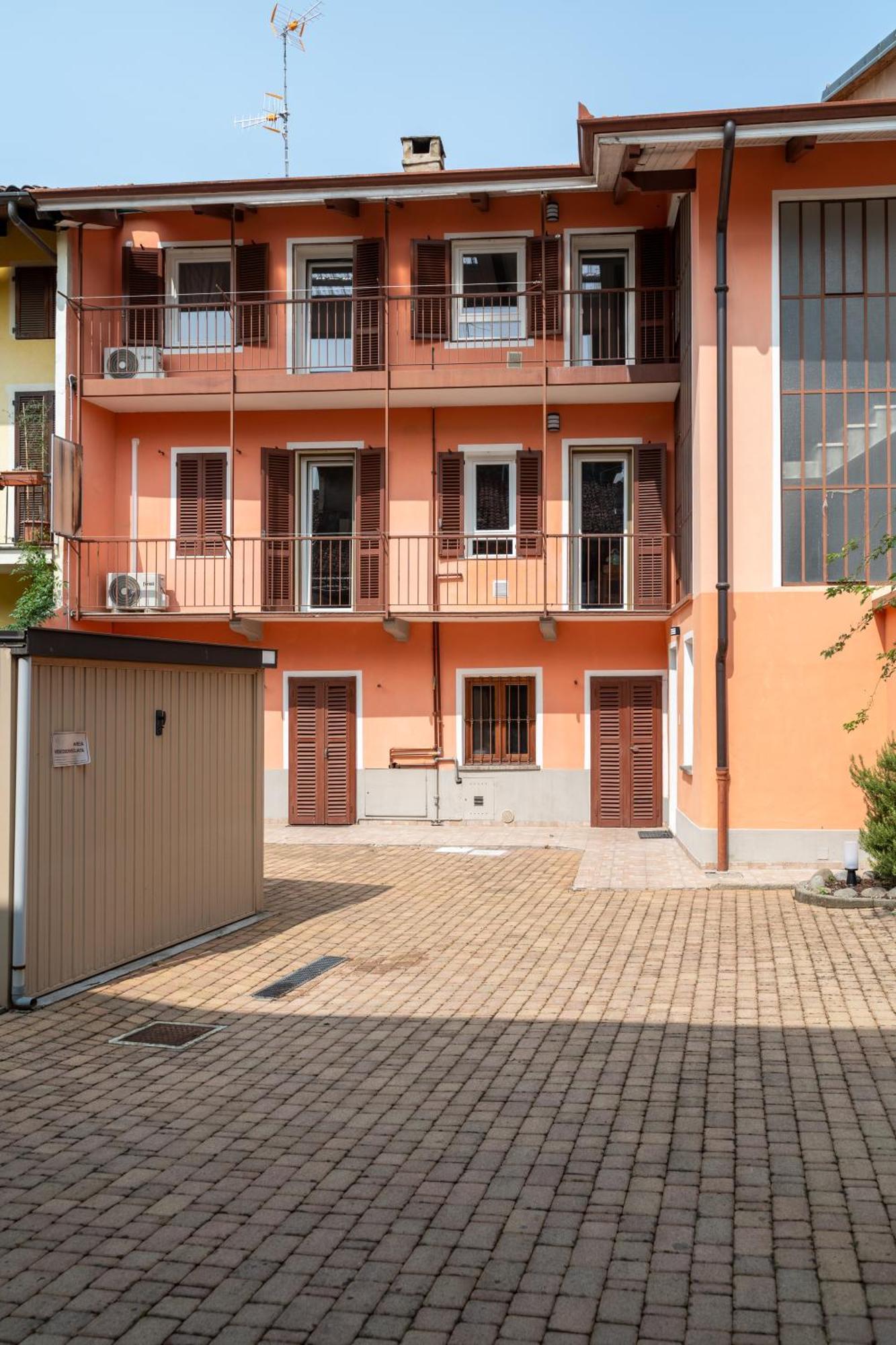 Appartement Casa Enry à Biella Extérieur photo
